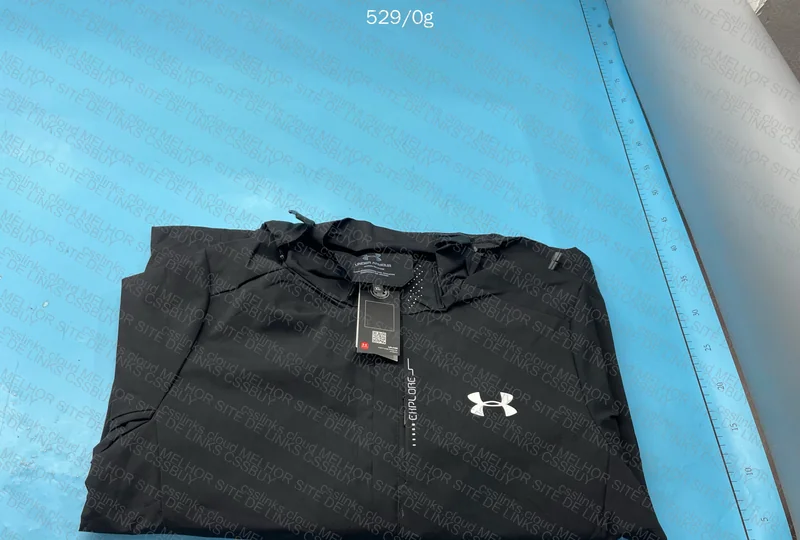 Under Armour Windbreaker