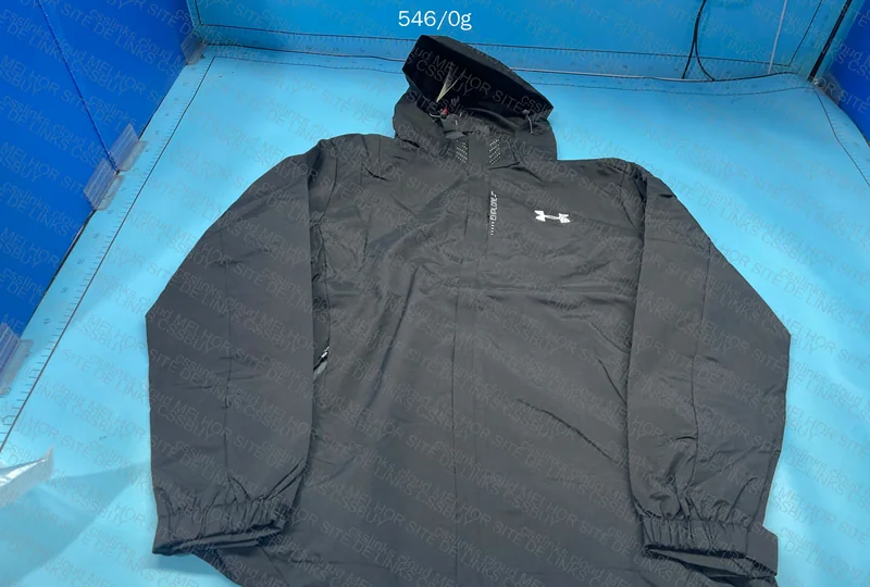Under Armour Windbreaker (Help Declaration)