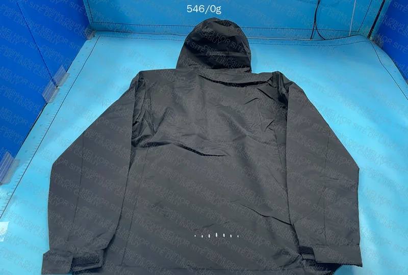 Under Armour Windbreaker (Help Declaration) 3
