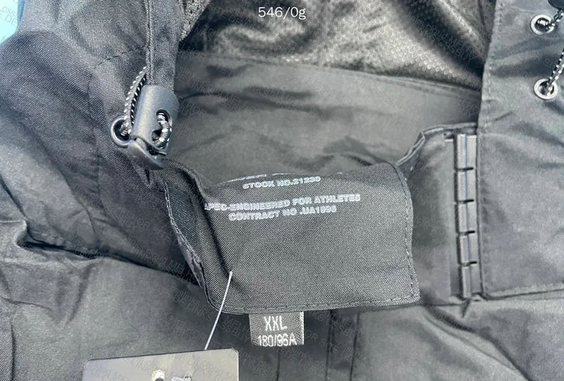 Under Armour Windbreaker (Help Declaration) 4