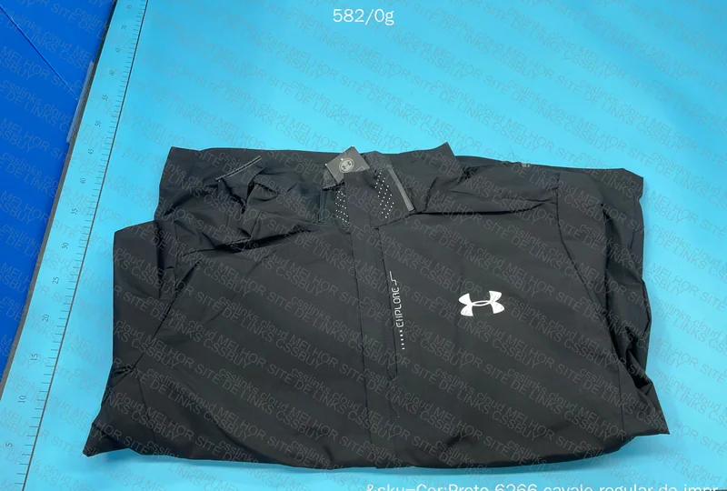 Under Armour Windbreaker with Measurements