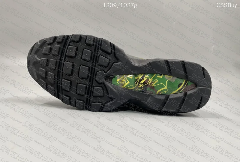 corteiz air max 95 gutta green 5
