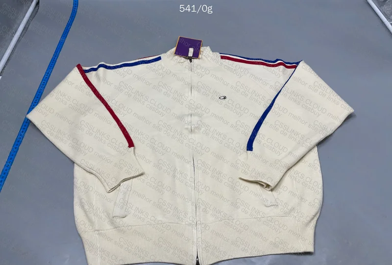 Corteiz fleece 4