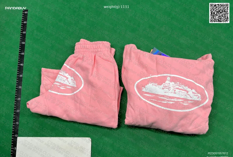 Corteiz Hoodie and Shorts ''Pink'' 4