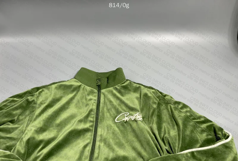 Corteiz Velour green 5