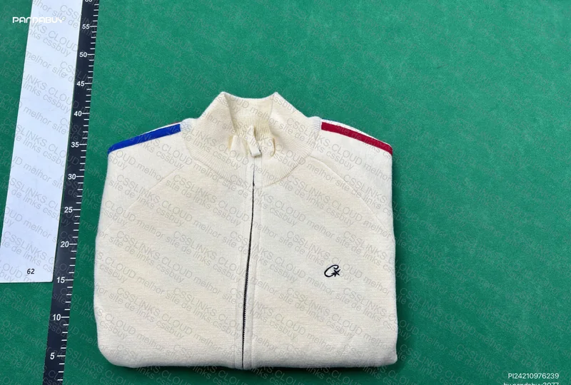 corteiz vvs knit zip up 3