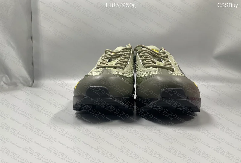 Corteiz x Nike Air Max 95 SP Gutta Green 2