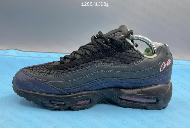 Corteiz x Nike Air Max 95 SP Pink Beam 5