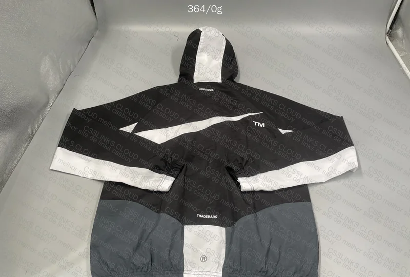Nike Big Swoosh Wind Jacket 3