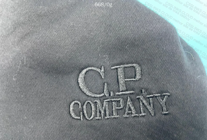 CP COMPANY HOODIE 2