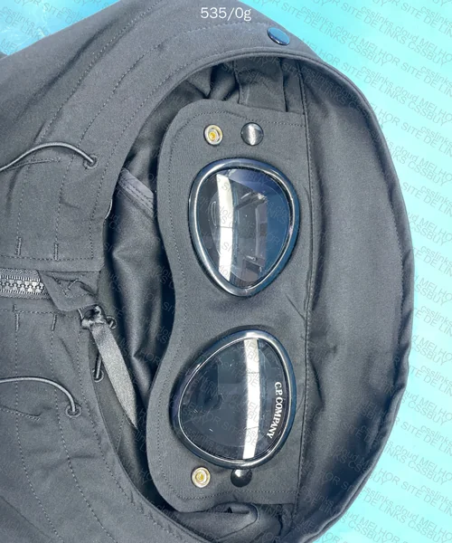CP company soft shell 7