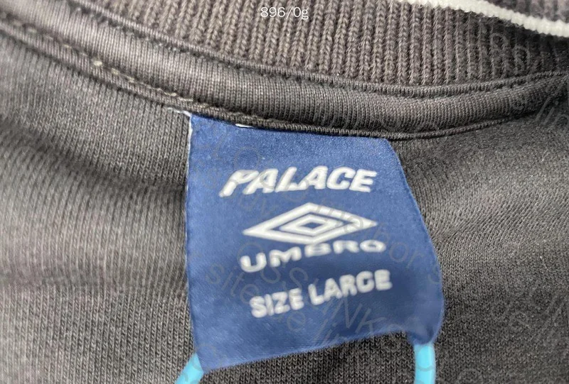 CREWNECK PALACE X UMBRO 11