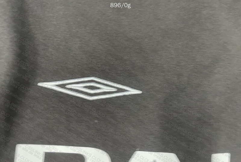 CREWNECK PALACE X UMBRO 9