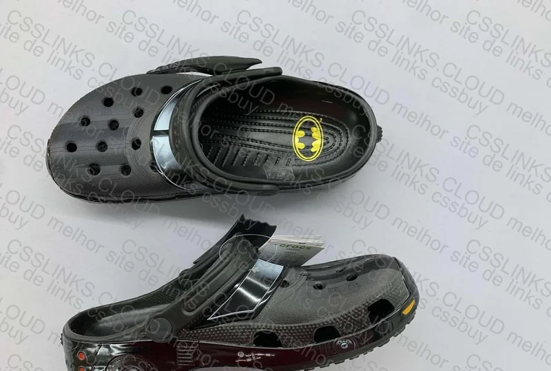 Crocs Aura Batman 5