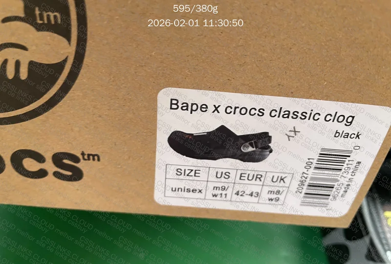 Crocs Bape preta 2