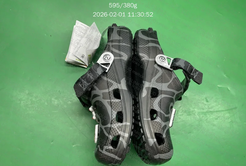 Crocs Bape preta 6