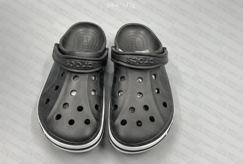 Basic Crocs