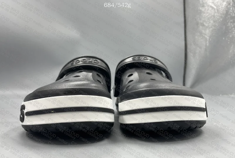 Basic Crocs 2