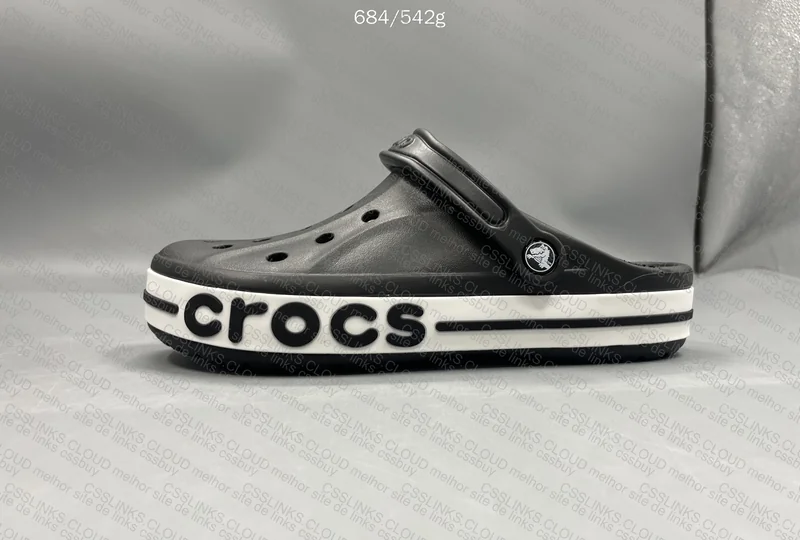 Basic Crocs 4