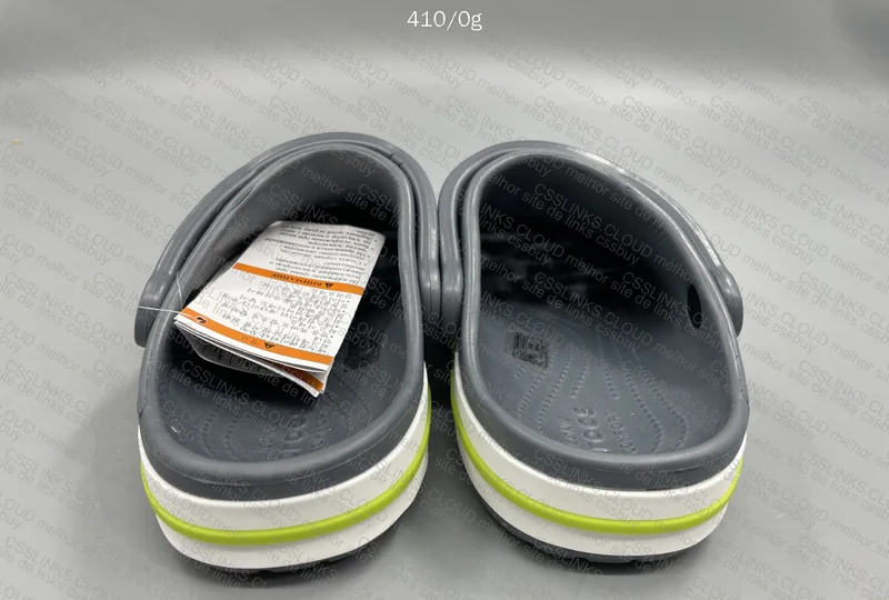 Basic Crocs 3