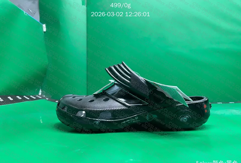 Crocs batman 4