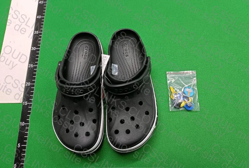 Crocs Bayaclog Black 4