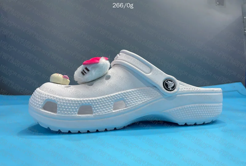 Crocs White Hello Kitty 3