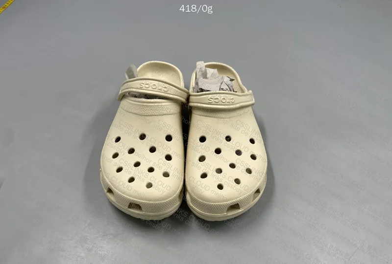 Crocs Classic Clog 4