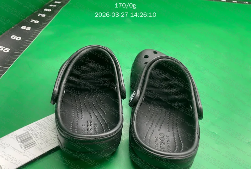 Crocs classic clog