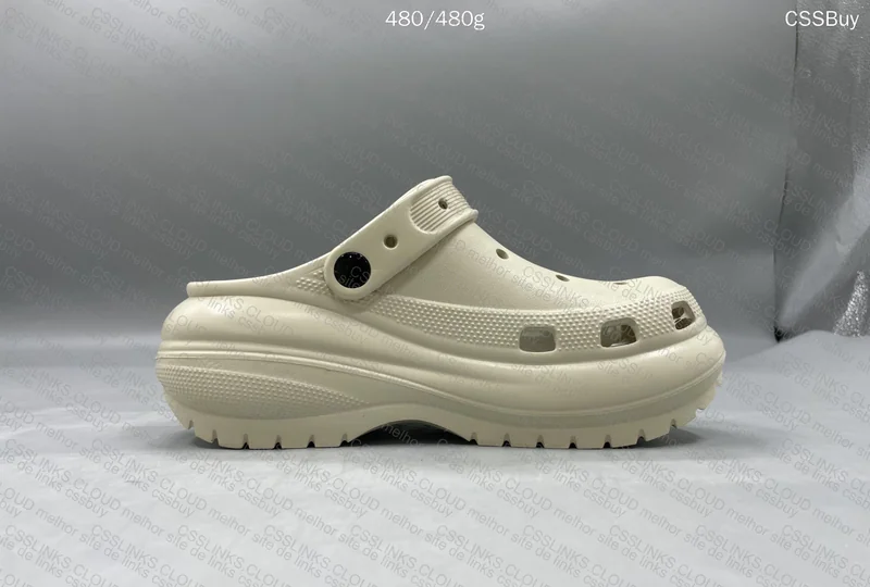 Crocs Classic Mega Crush Clog