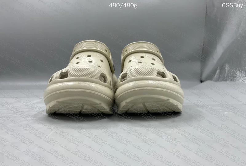 Crocs Classic Mega Crush Clog 5