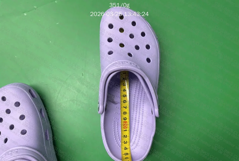 Crocs classic roxo 5