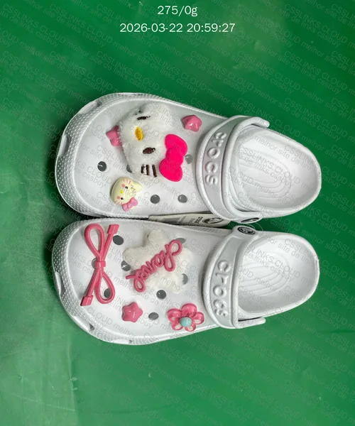 Crocs da hello kitty para a muie 3