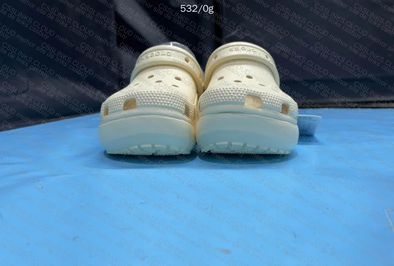 Crocs for Girls 2