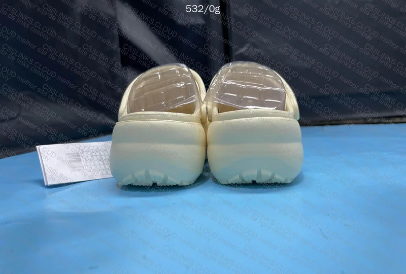 Crocs for Girls 3