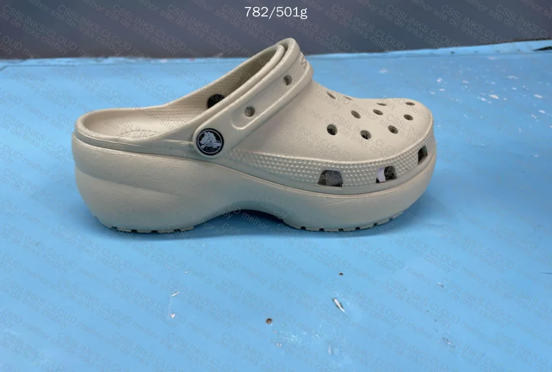 Crocs for Girls 2