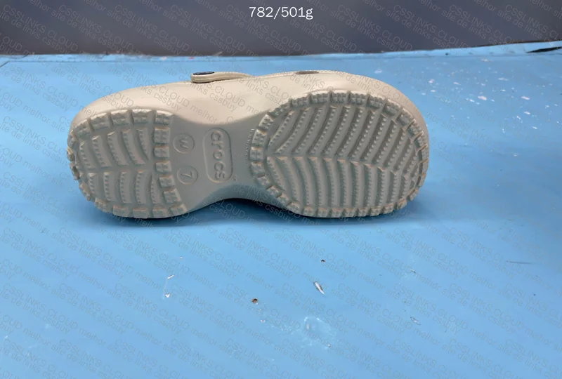 Crocs for Girls 4