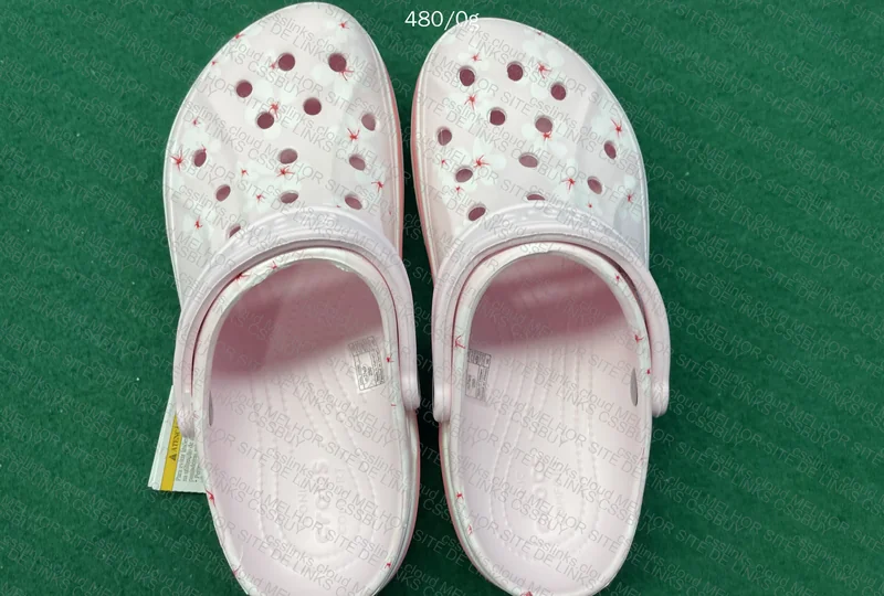 Crocs for Girls 2