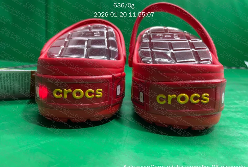 Crocs do macqueen com led