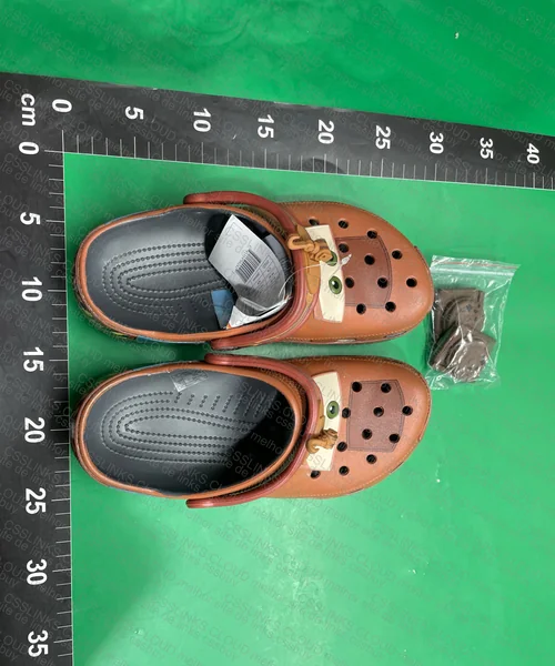 Mater Crocs
