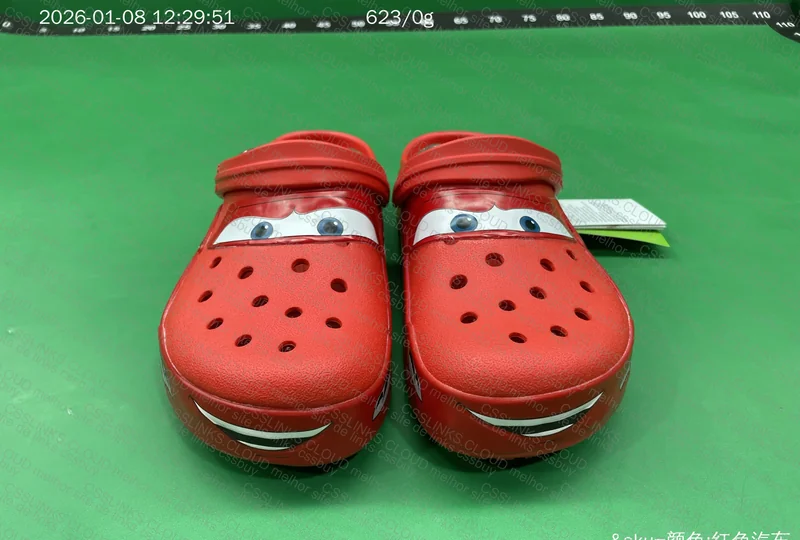 Crocs do McQueen (Vídeo) 3