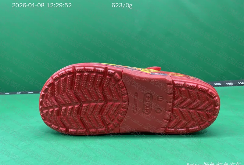 Crocs do McQueen (Vídeo) 5