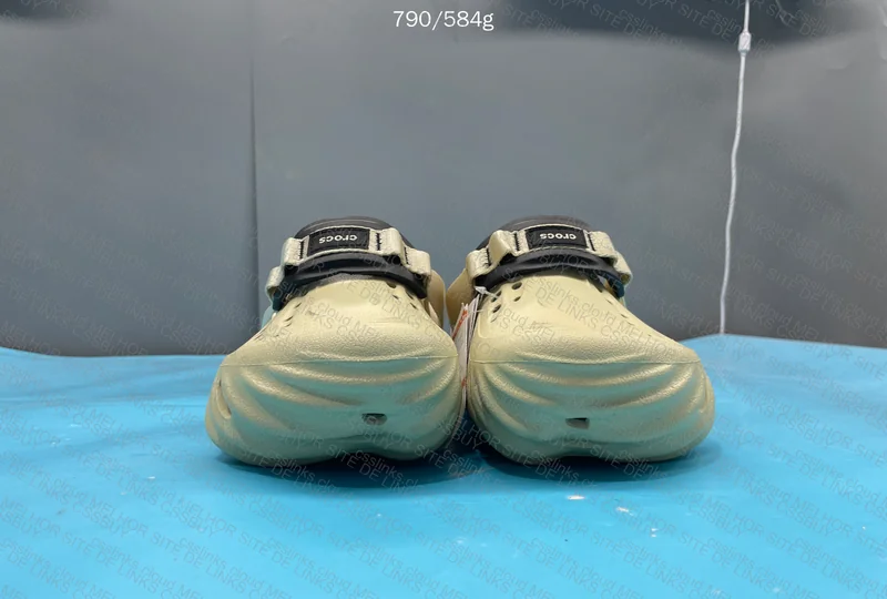 Crocs Echo CLOG 3