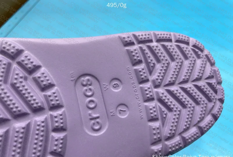 Female Crocs 7