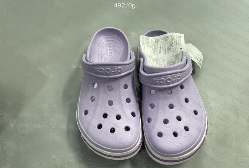 Lilac Female Crocs 3