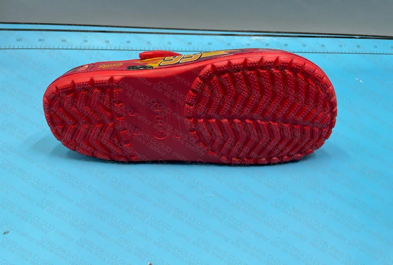 Crocs Mcqueen 7