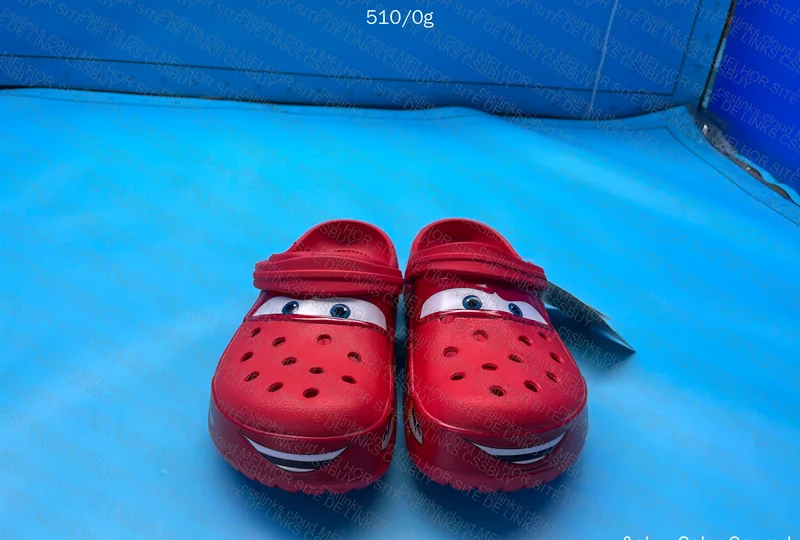 Crocs McQueen