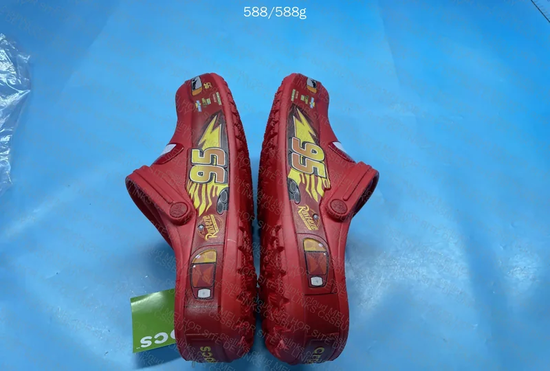 Crocs mcqueen 4