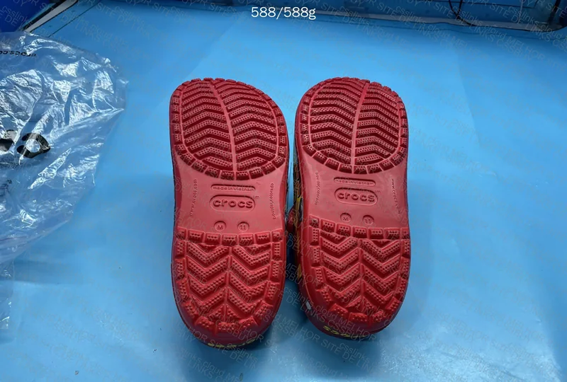 Crocs mcqueen 7