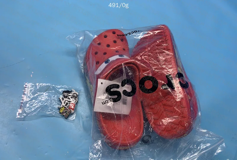 Crocs MCQueen suspeito 4